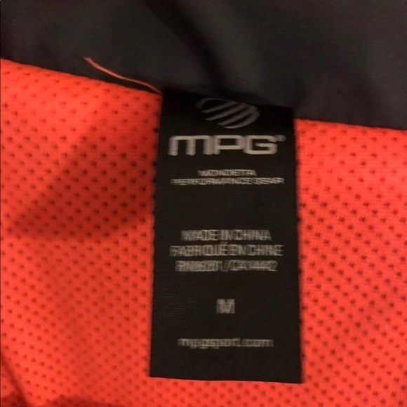 Mpg Jacket Women’s Size Med Pockets Full Zip Black Hoodie - Picture 2 of 6